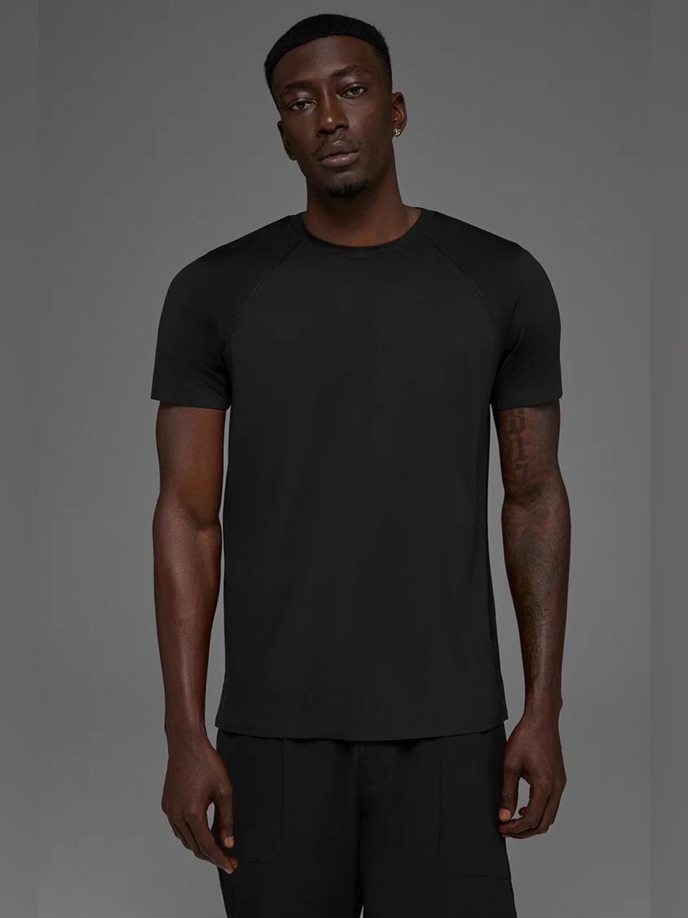 Alo Yoga Idol Crewneck Short Sleeve Men’s L Black NWT